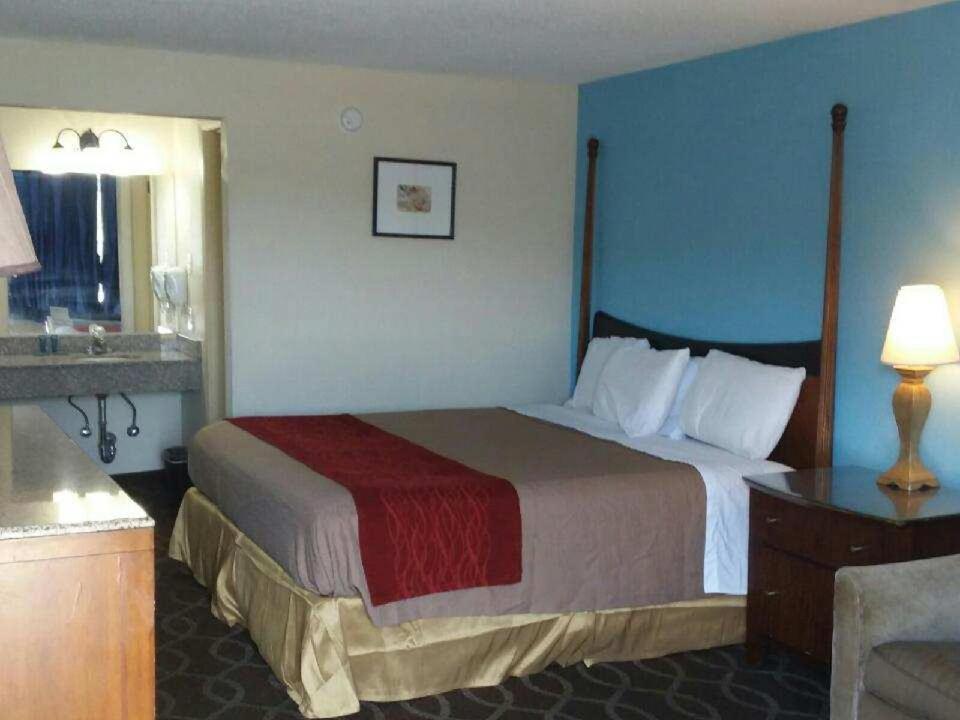 Marston Travel Inn מראה חיצוני תמונה