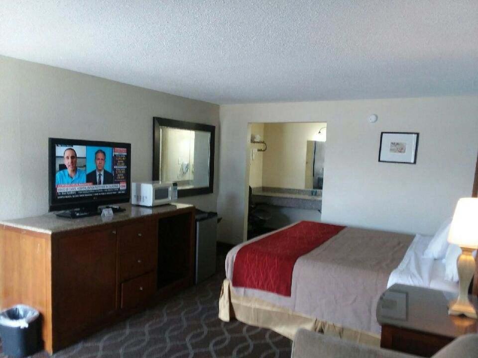 Marston Travel Inn מראה חיצוני תמונה